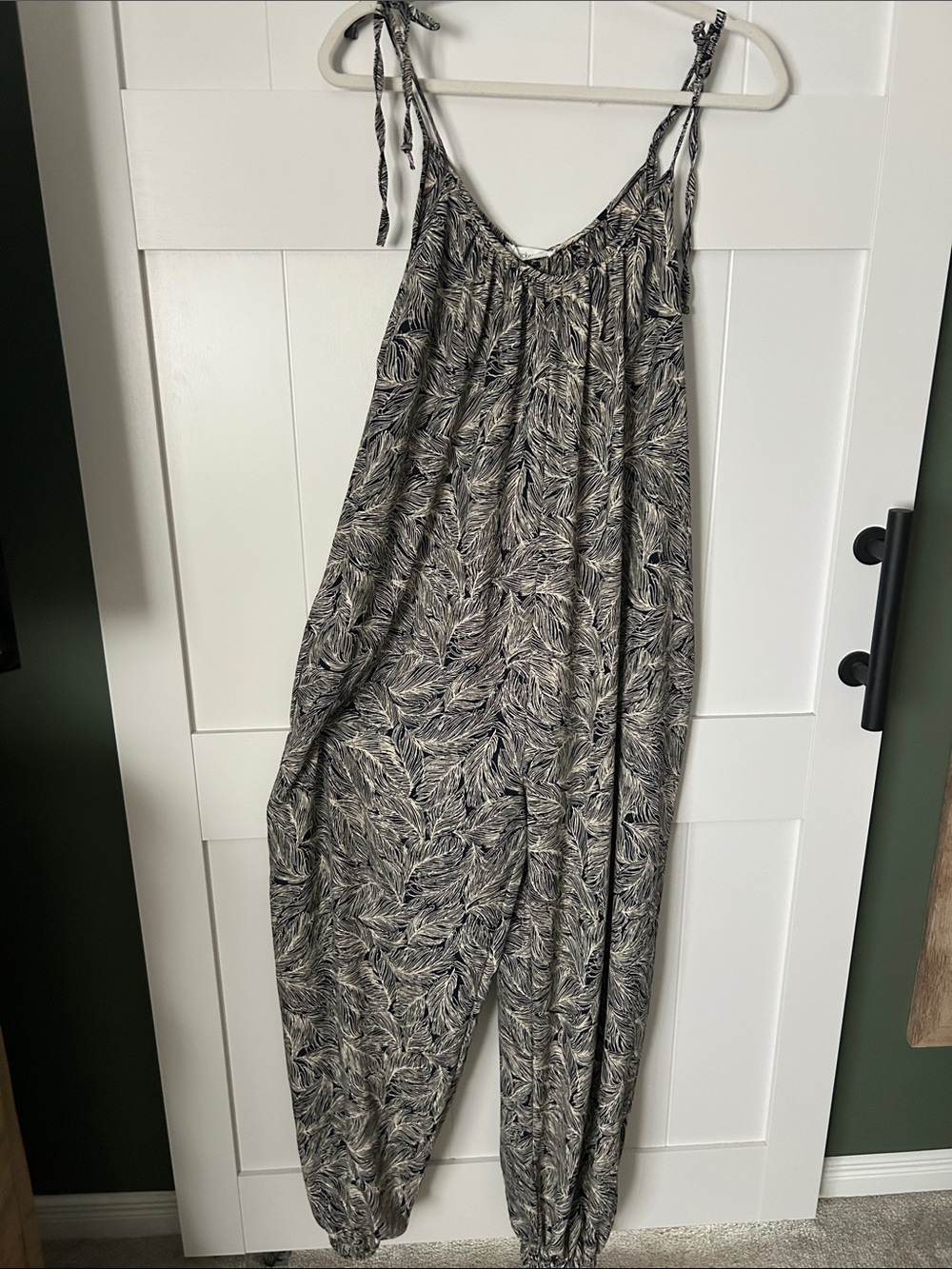 Women's Bohemian Black & Cream Printed Tie-Shoulder Jumpsuit with pockets